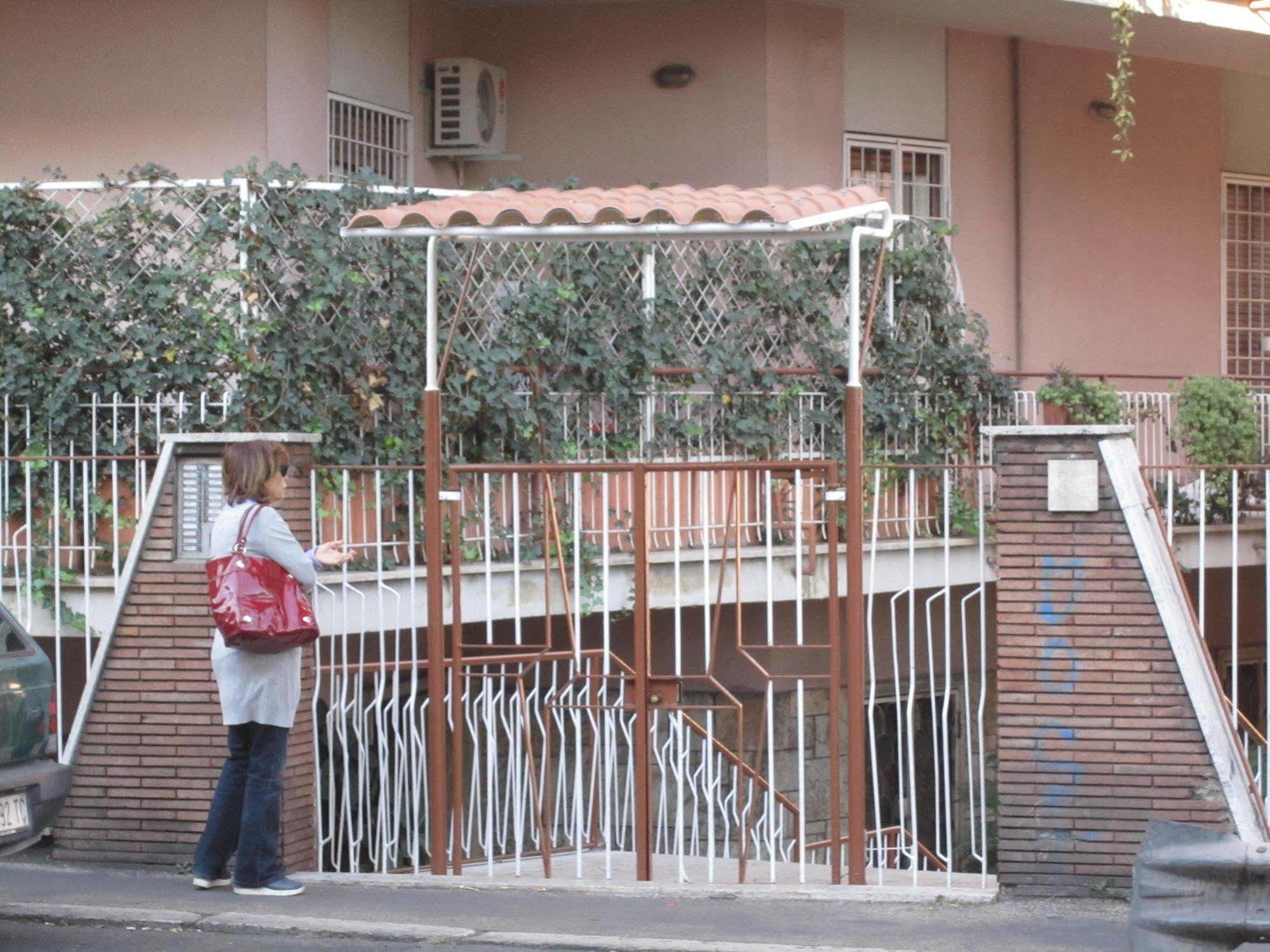 Bed and Breakfast Le Cupole Roma Exterior foto